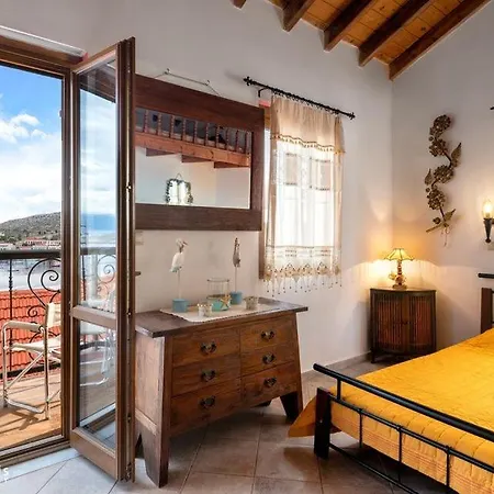 Semesterbostad Lola *